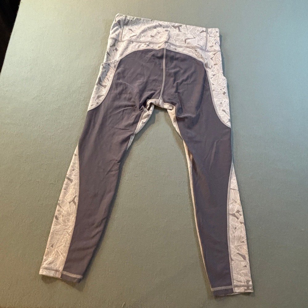 Athleta Leggings Womens L Gray White Abstract Print Side Pockets High Rise Yoga - Picture 6 of 7